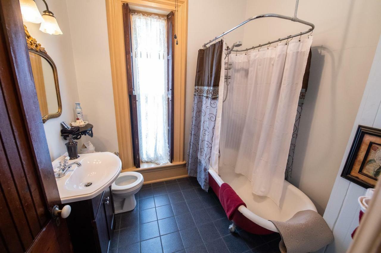 Spencer House Bed & Breakfast 이리 외부 사진