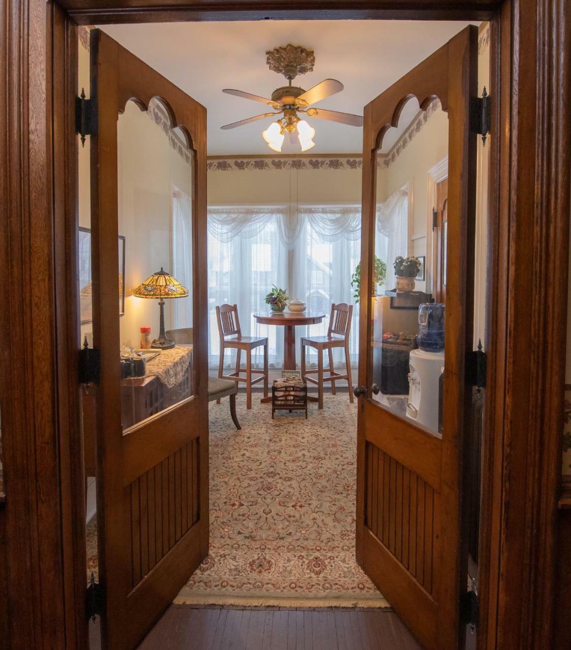 Spencer House Bed & Breakfast 이리 외부 사진