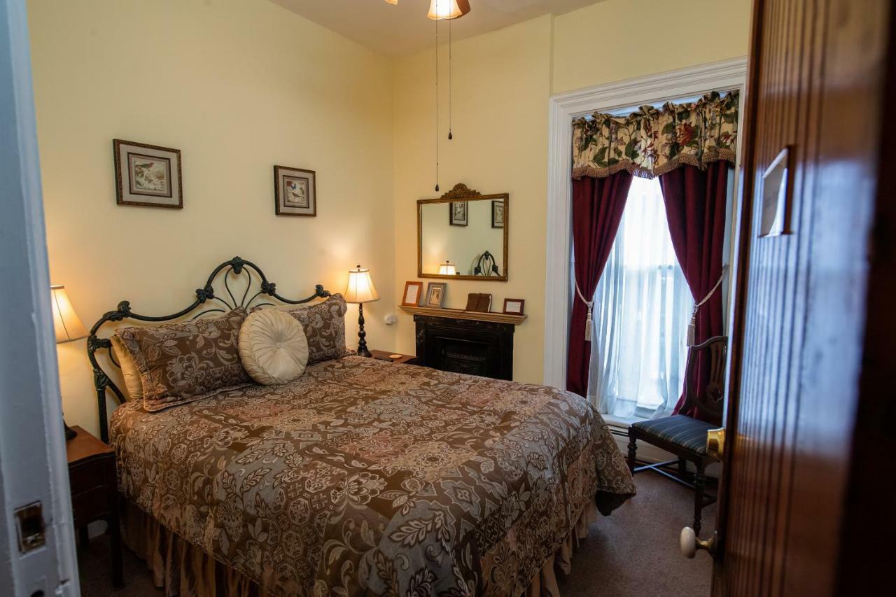 Spencer House Bed & Breakfast 이리 외부 사진